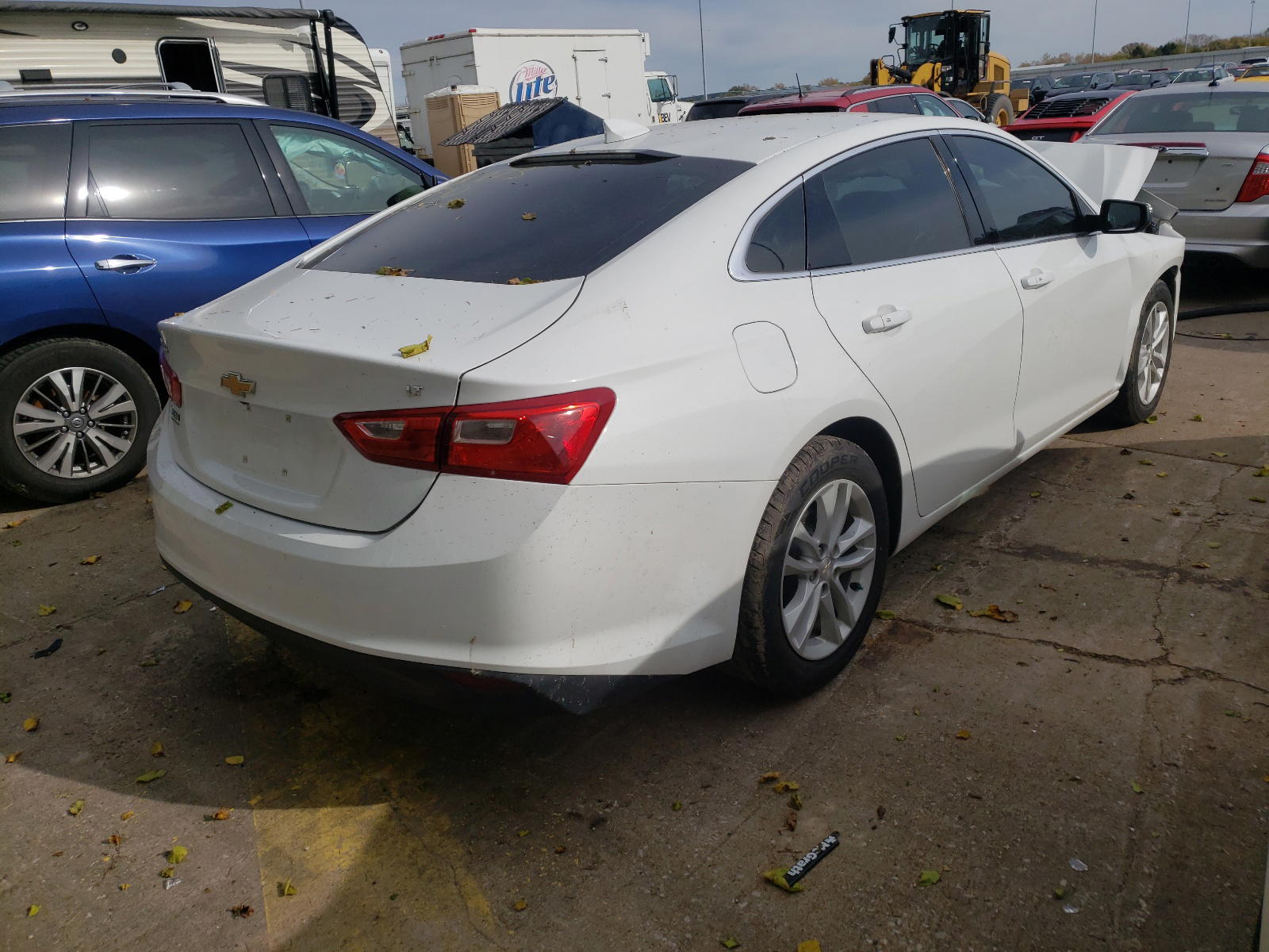 Photo 4 from auction – 2016 CHEVROLET MALIBU LT with VIN 1G1ZE5ST3GF242567