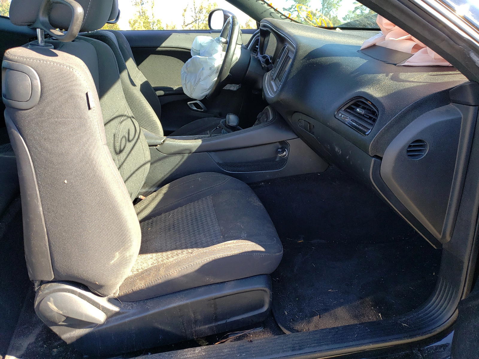 Photo 5 from auction – 2018 DODGE CHALLENGER with VIN 2C3CDZAG1JH155403