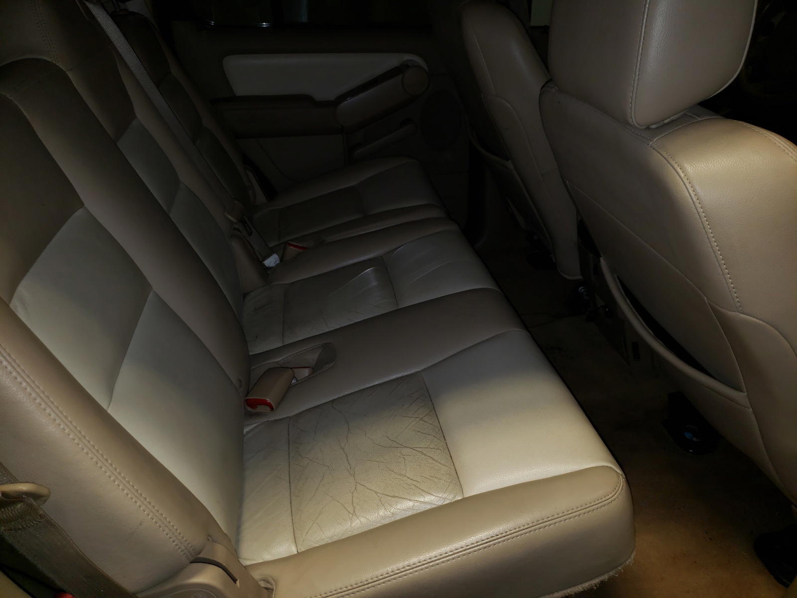 Photo 6 from auction – 2007 FORD EXPLORER E with VIN 1FMEU74E47UB86245