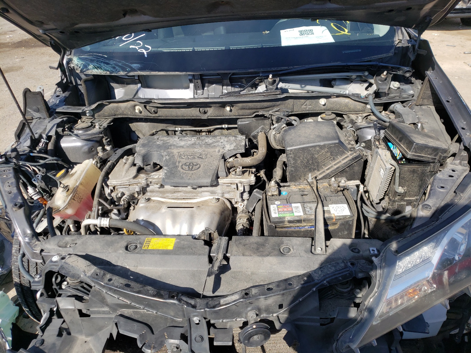 Photo 7 from auction – 2014 TOYOTA RAV4 LE with VIN JTMZFREV6ED031252