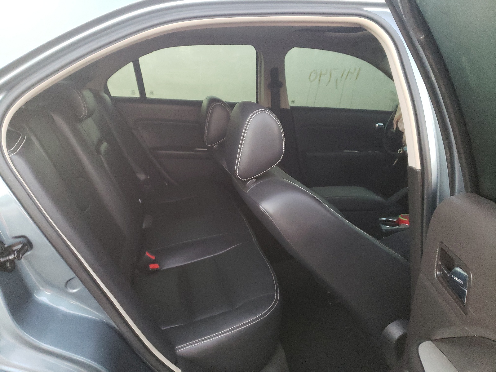 Photo 6 from auction – 2011 FORD FUSION SEL with VIN 3FAHP0JA9BR249346