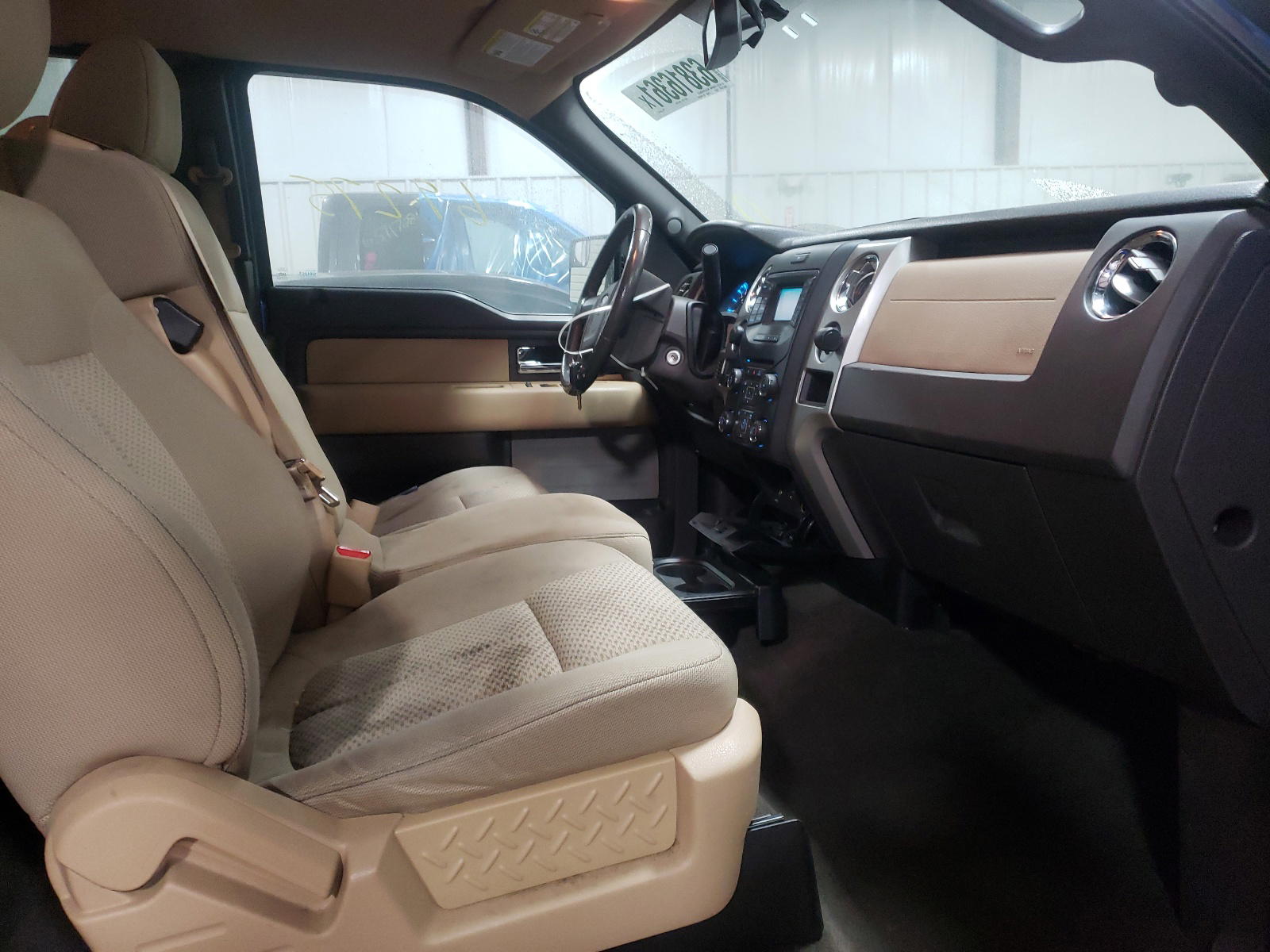 Photo 5 from auction – 2013 FORD F150 SUPER with VIN 1FTFX1EF1DFC85979