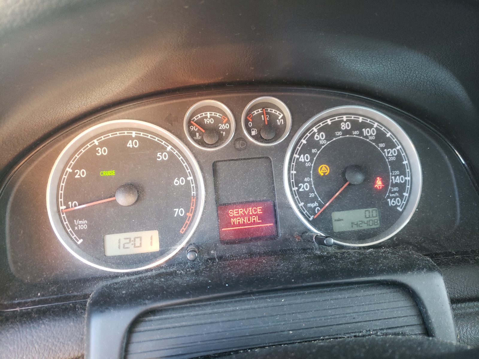 Photo 13 from auction – 2004 VOLKSWAGEN PASSAT GL with VIN WVWMD63B34E082238