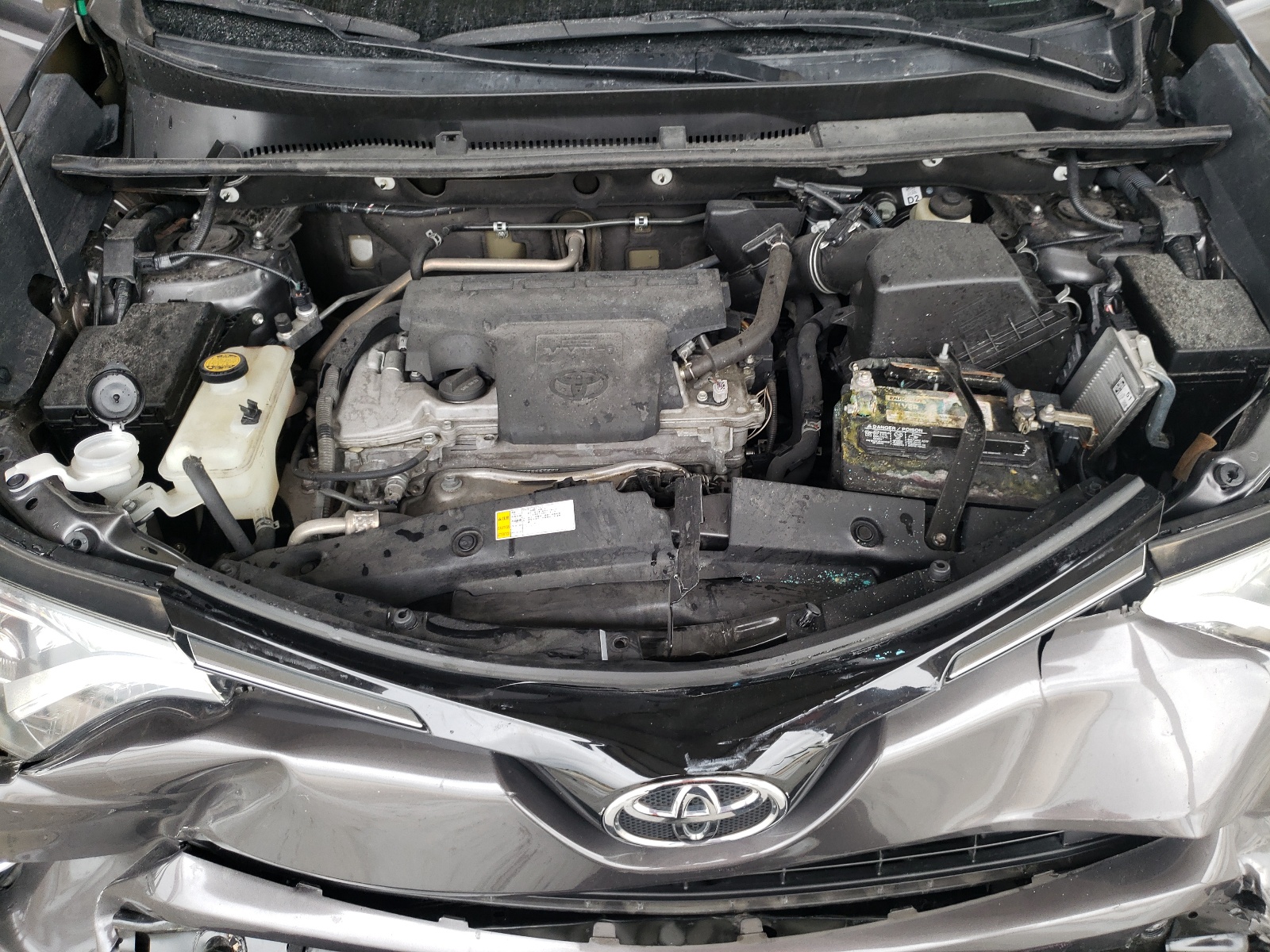 Photo 7 from auction – 2016 TOYOTA RAV4 XLE with VIN 2T3WFREV3GW301868