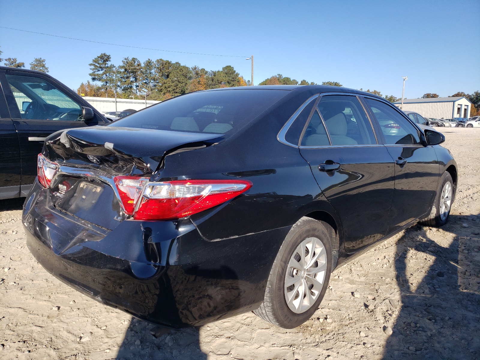 Photo 4 from auction – 2015 TOYOTA CAMRY LE with VIN 4T1BF1FK9FU011825