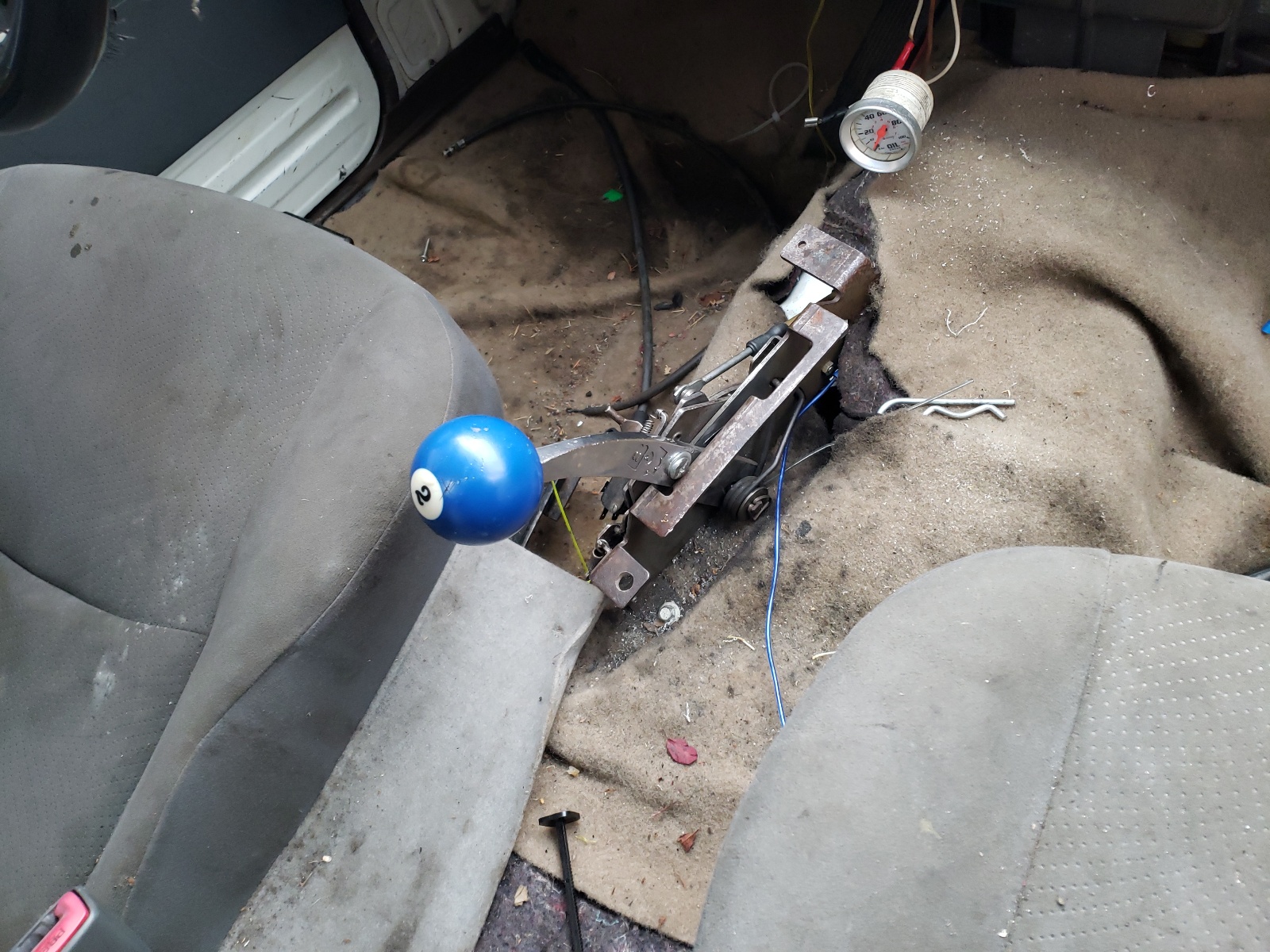 Photo 9 from auction – 1983 TOYOTA PICKUP 1/2 with VIN JT4RN34R4D0070559