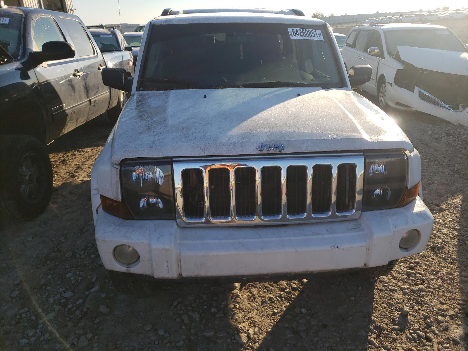Photo 9 from auction – 2006 JEEP COMMANDER with VIN 1J8HG58206C215475