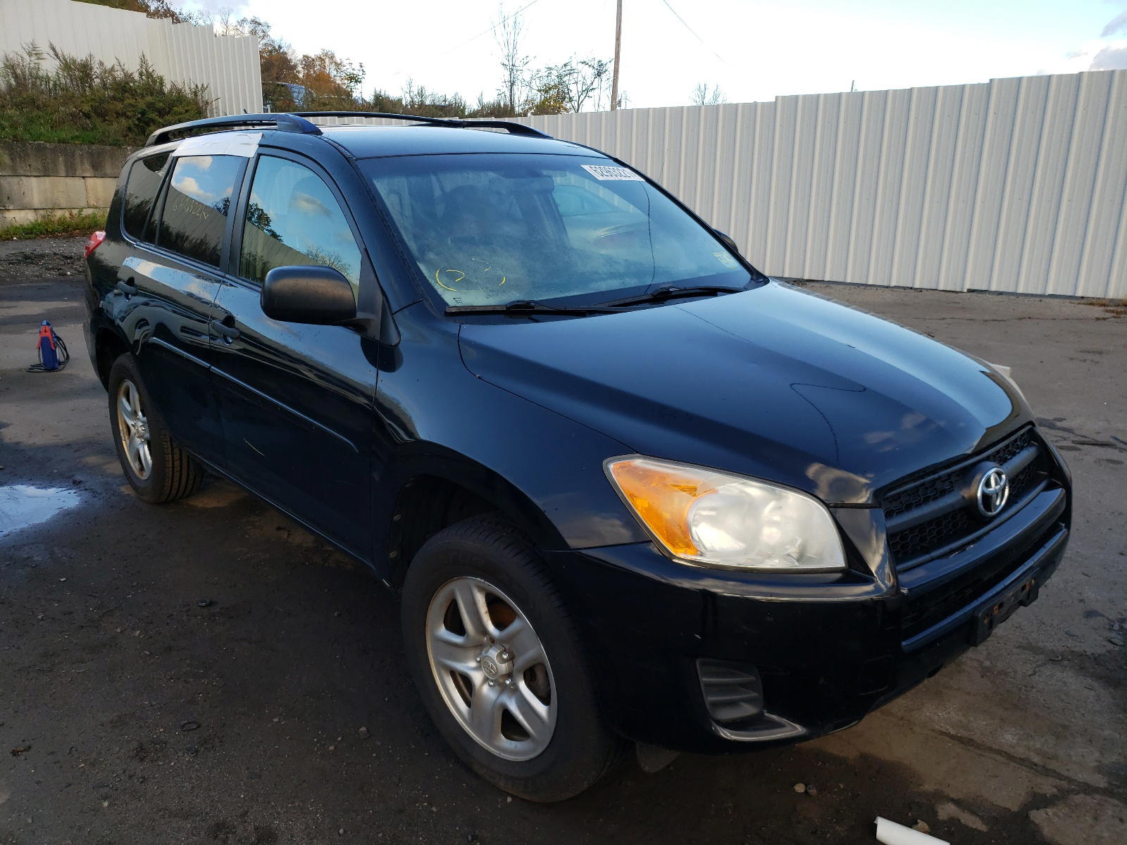 TOYOTA RAV4 2010 with VIN JTMZF4DVXAD024898 - Photo from auction