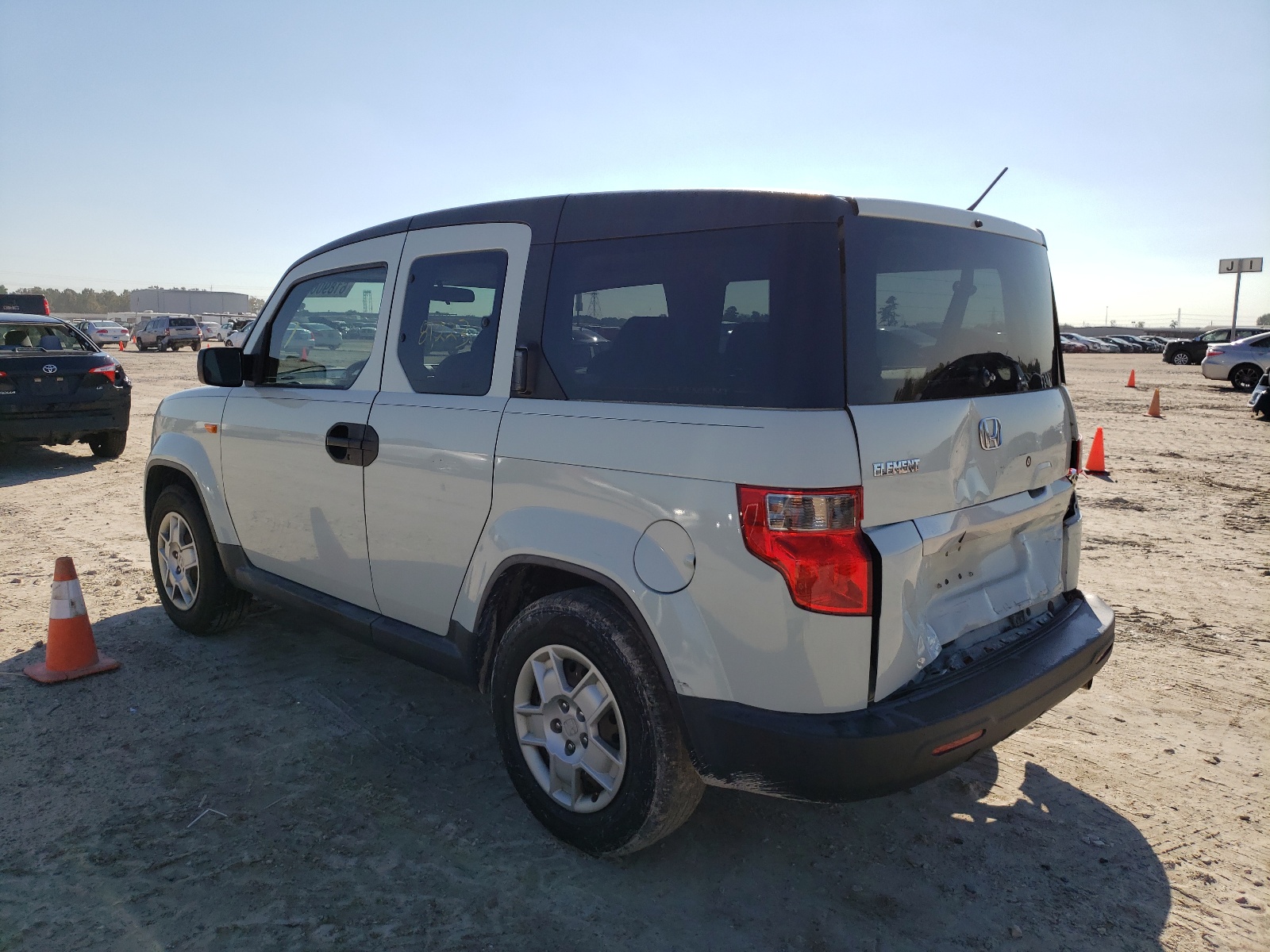 Photo 3 from auction – 2009 HONDA ELEMENT LX with VIN 5J6YH18399L001976