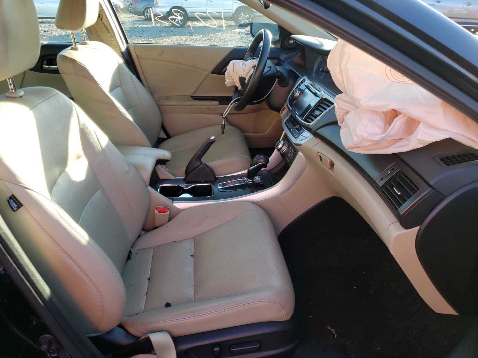 Photo 5 from auction – 2015 HONDA ACCORD EXL with VIN 1HGCR3F80FA034851