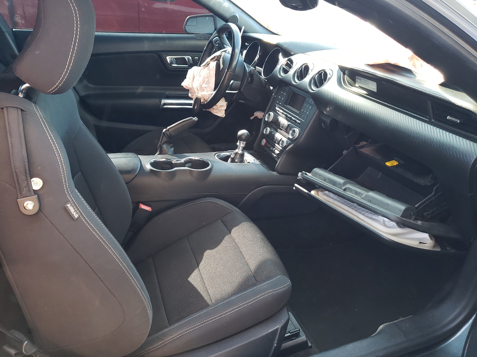 Photo 5 from auction – 2015 FORD MUSTANG with VIN 1FA6P8AM8F5353920
