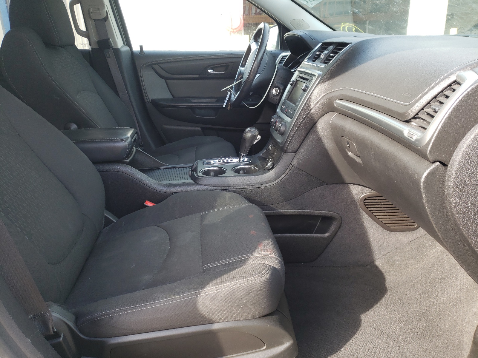 Photo 5 from auction – 2015 GMC ACADIA SLE with VIN 1GKKRNED5FJ170594