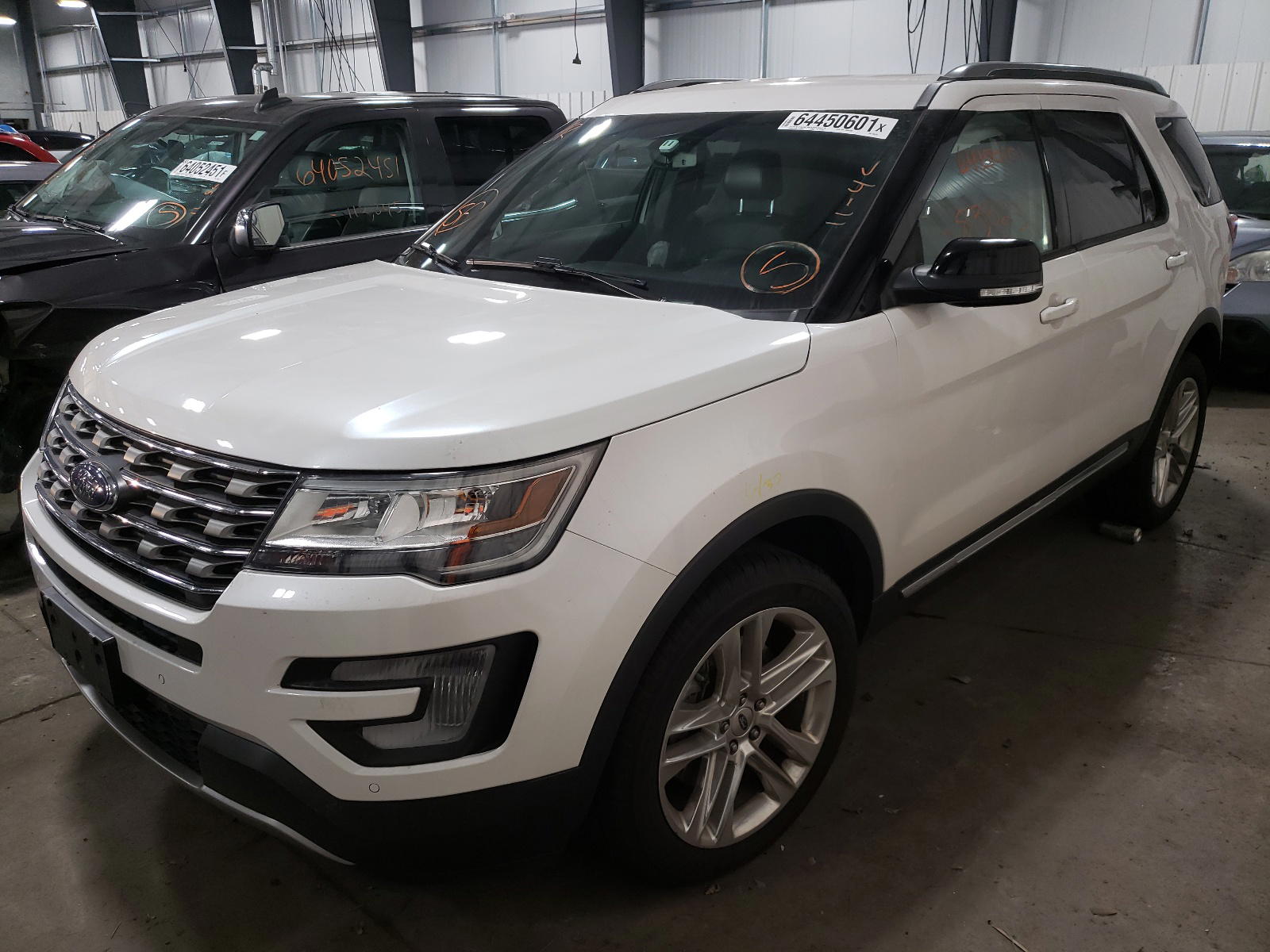 Photo 2 from auction – 2016 FORD EXPLORER X with VIN 1FM5K8D82GGD02479