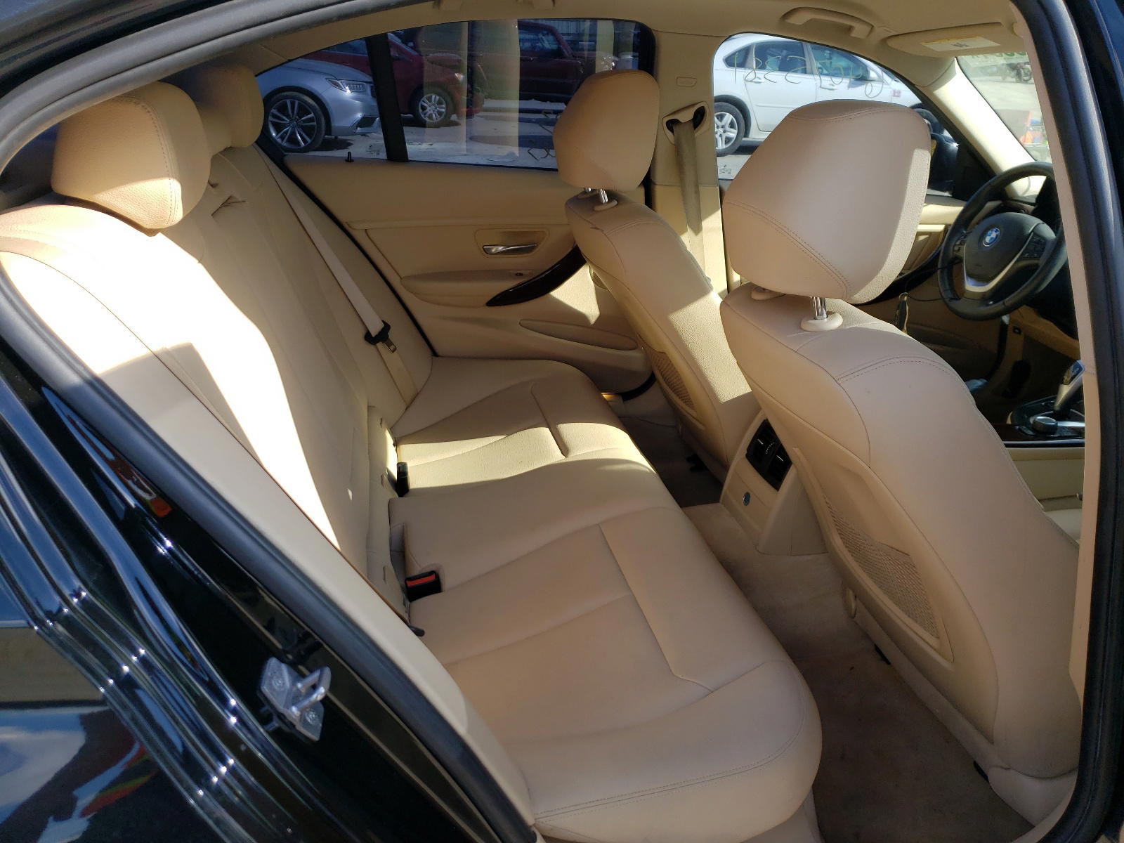 Photo 6 from auction – 2014 BMW 328 I with VIN WBA3A5C53EF604822