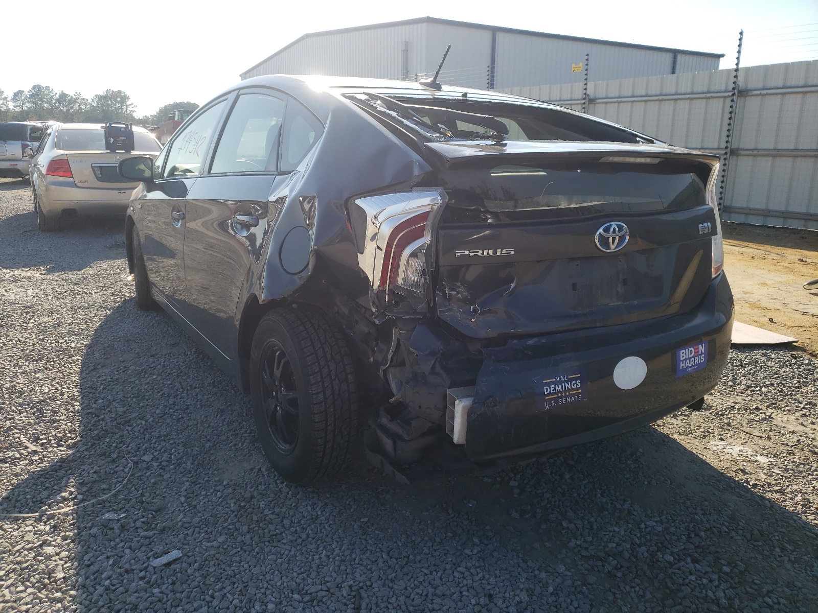 Photo 3 from auction – 2013 TOYOTA PRIUS with VIN JTDKN3DU1D5607185