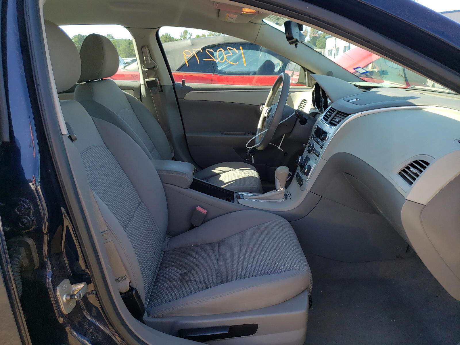 Photo 5 from auction – 2011 CHEVROLET MALIBU with VIN 1G1ZB5E18BF162192