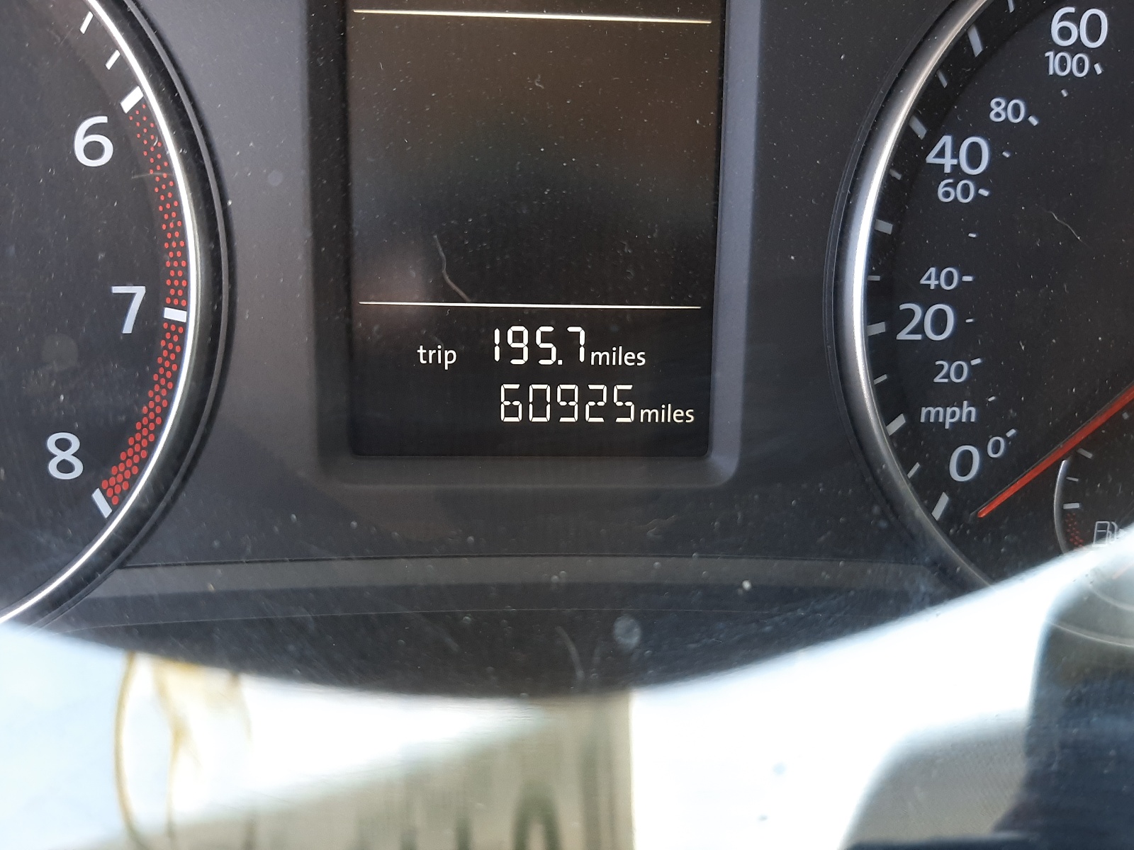 Photo 8 from auction – 2014 VOLKSWAGEN PASSAT S with VIN 1VWAP7A34EC021373