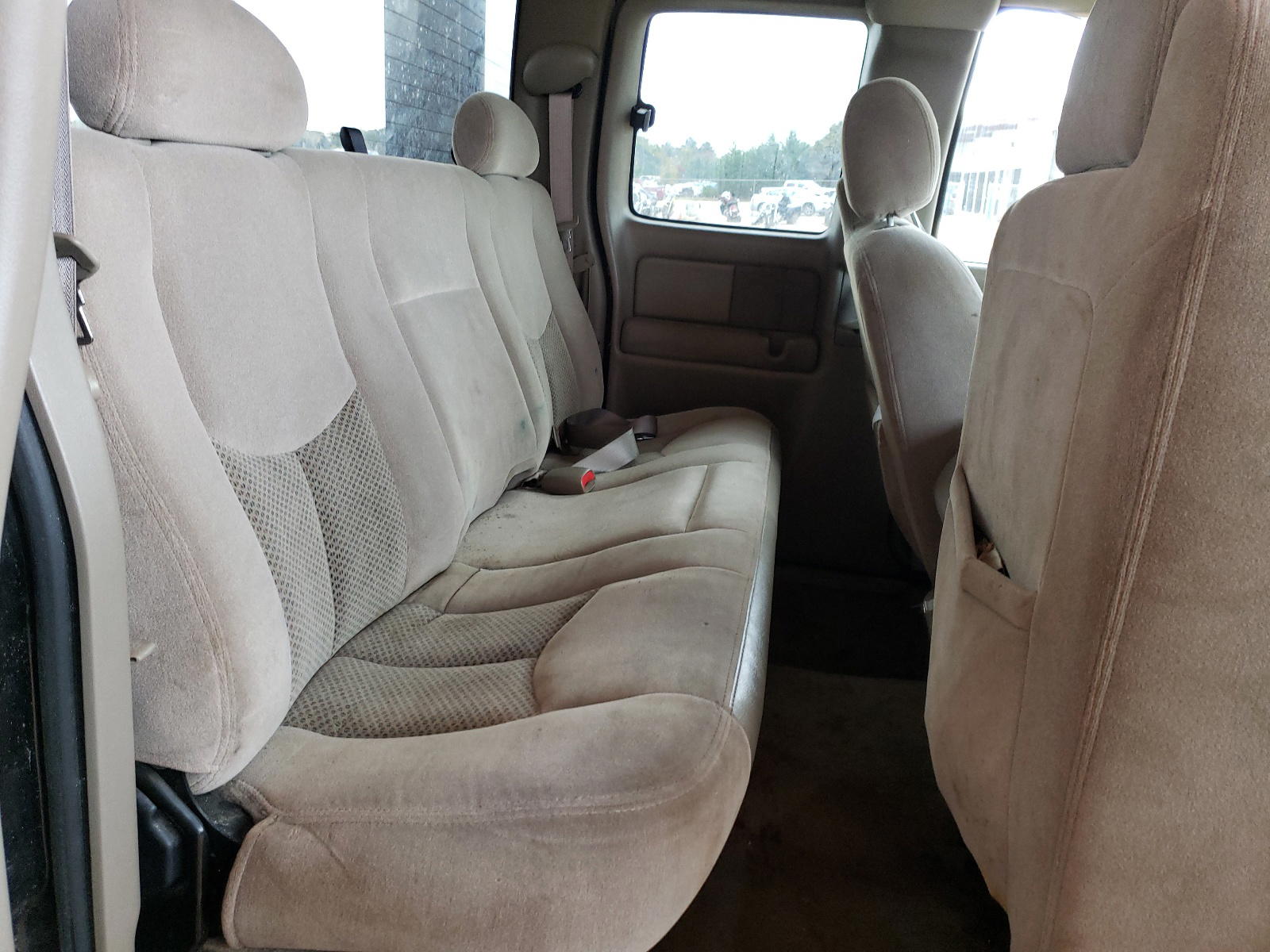 Photo 6 from auction – 2004 CHEVROLET SILVERADO with VIN 2GCEC19V341146310