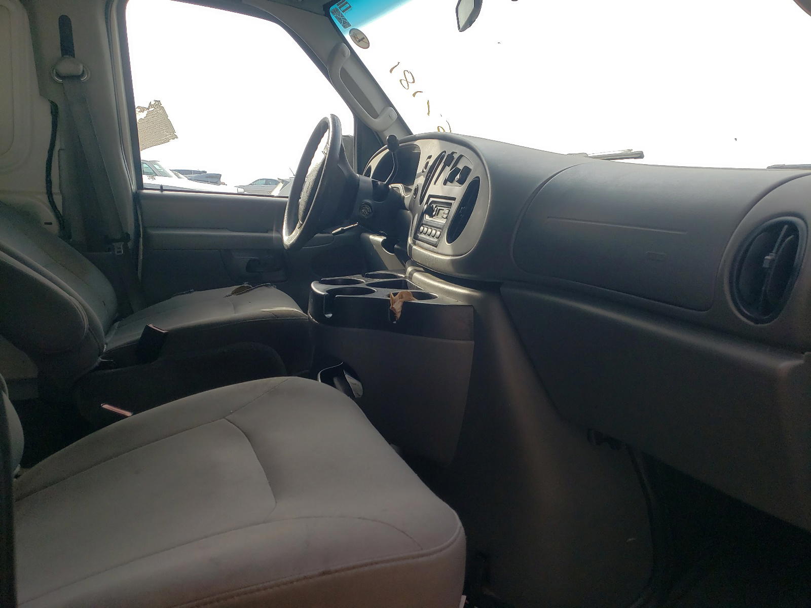 Photo 5 from auction – 2008 FORD ECONOLINE with VIN 1FTNS24W88DA19331
