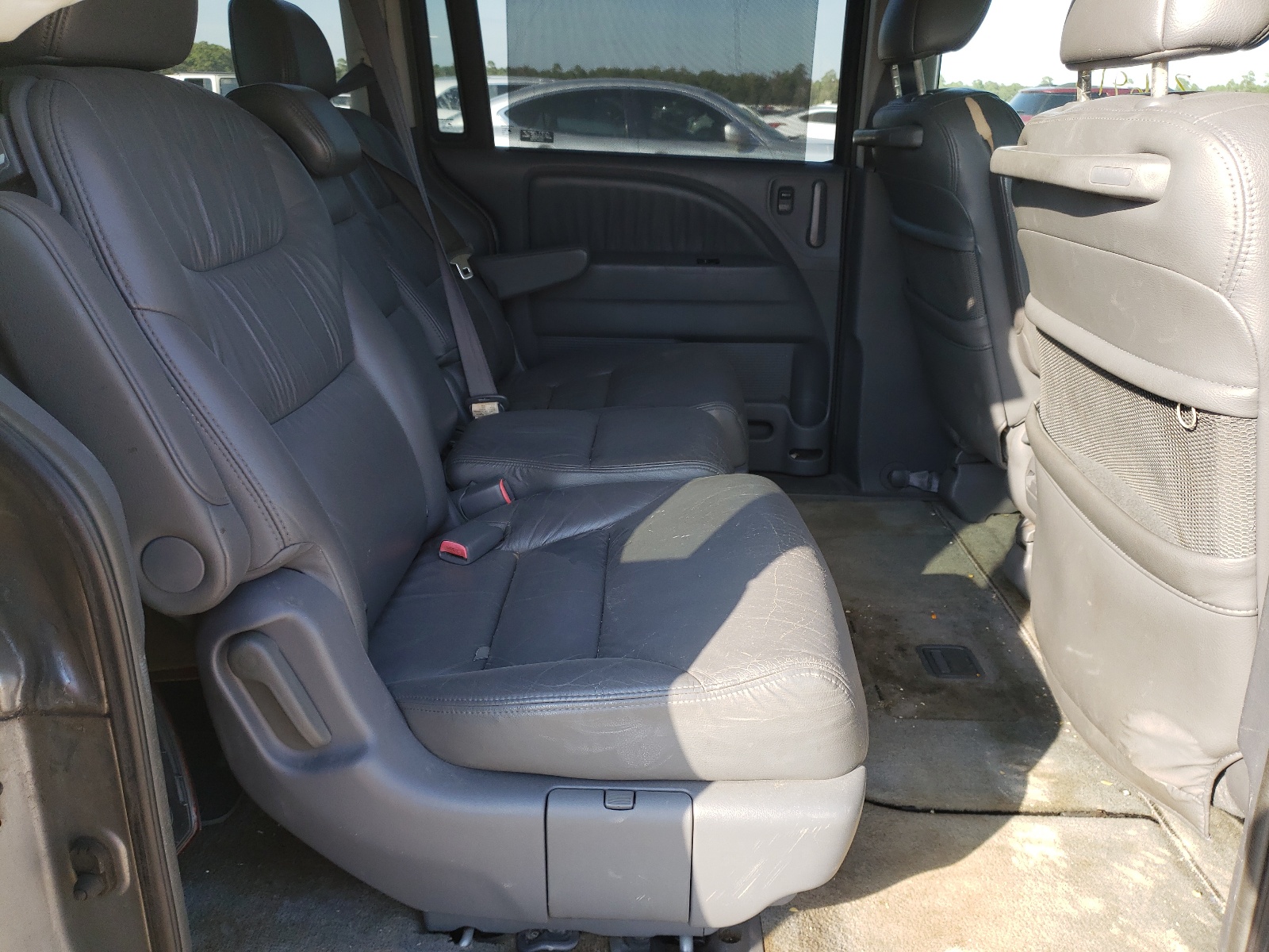 Photo 6 from auction – 2006 HONDA ODYSSEY with VIN 5FNRL38746B096176