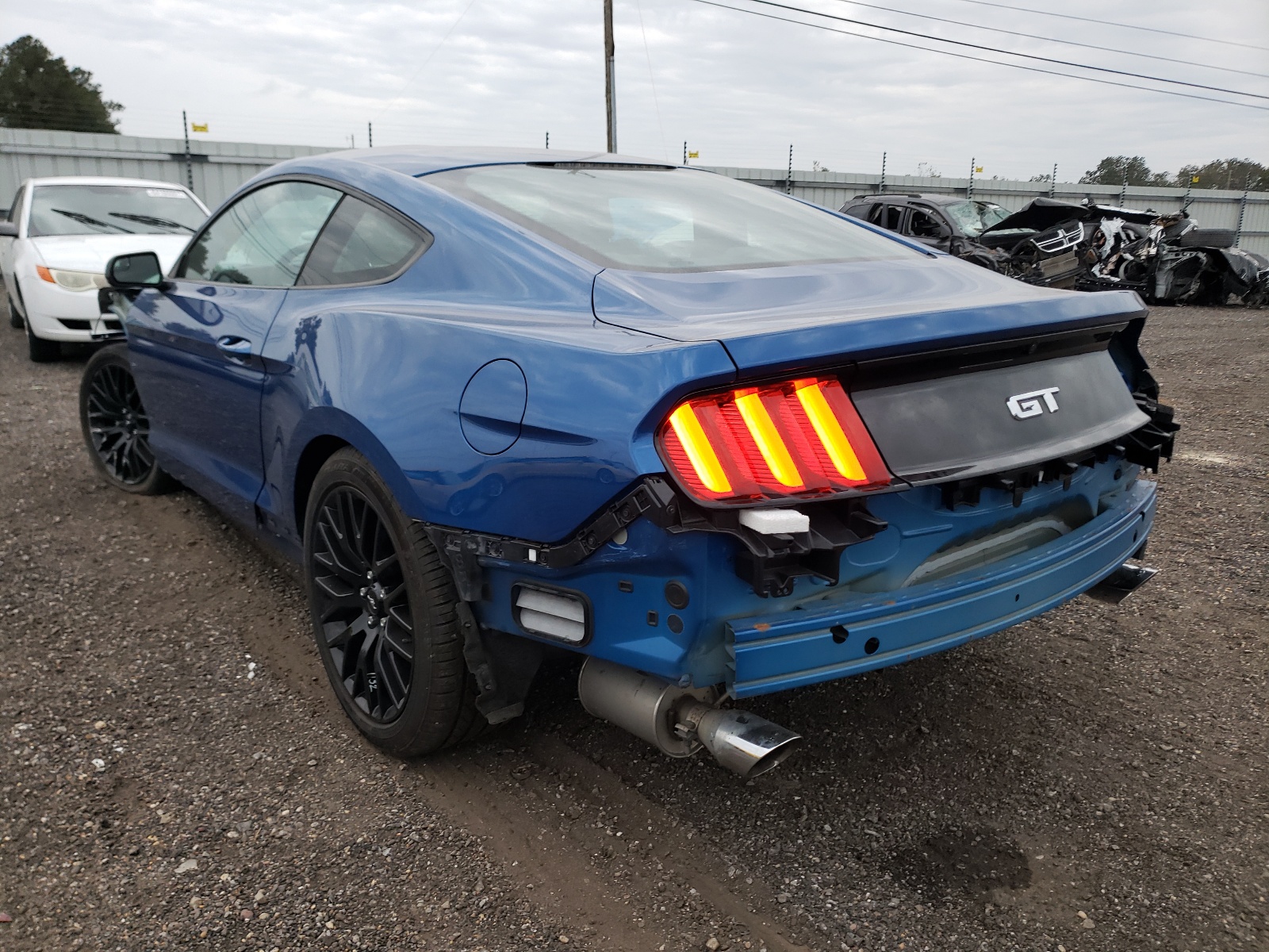 Photo 3 from auction – 2017 FORD MUSTANG GT with VIN 1FA6P8CF3H5342583