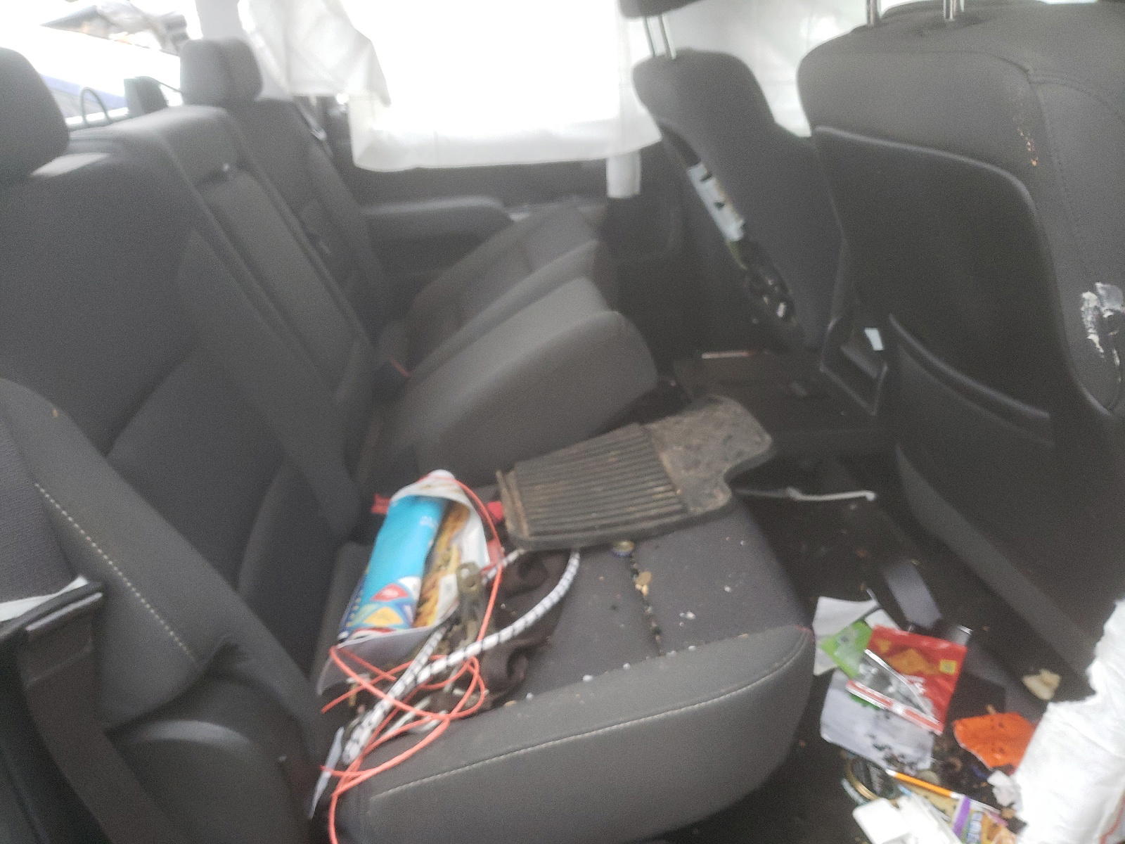 Photo 6 from auction – 2015 CHEVROLET SILVERADO with VIN 3GCUKREC5FG214490
