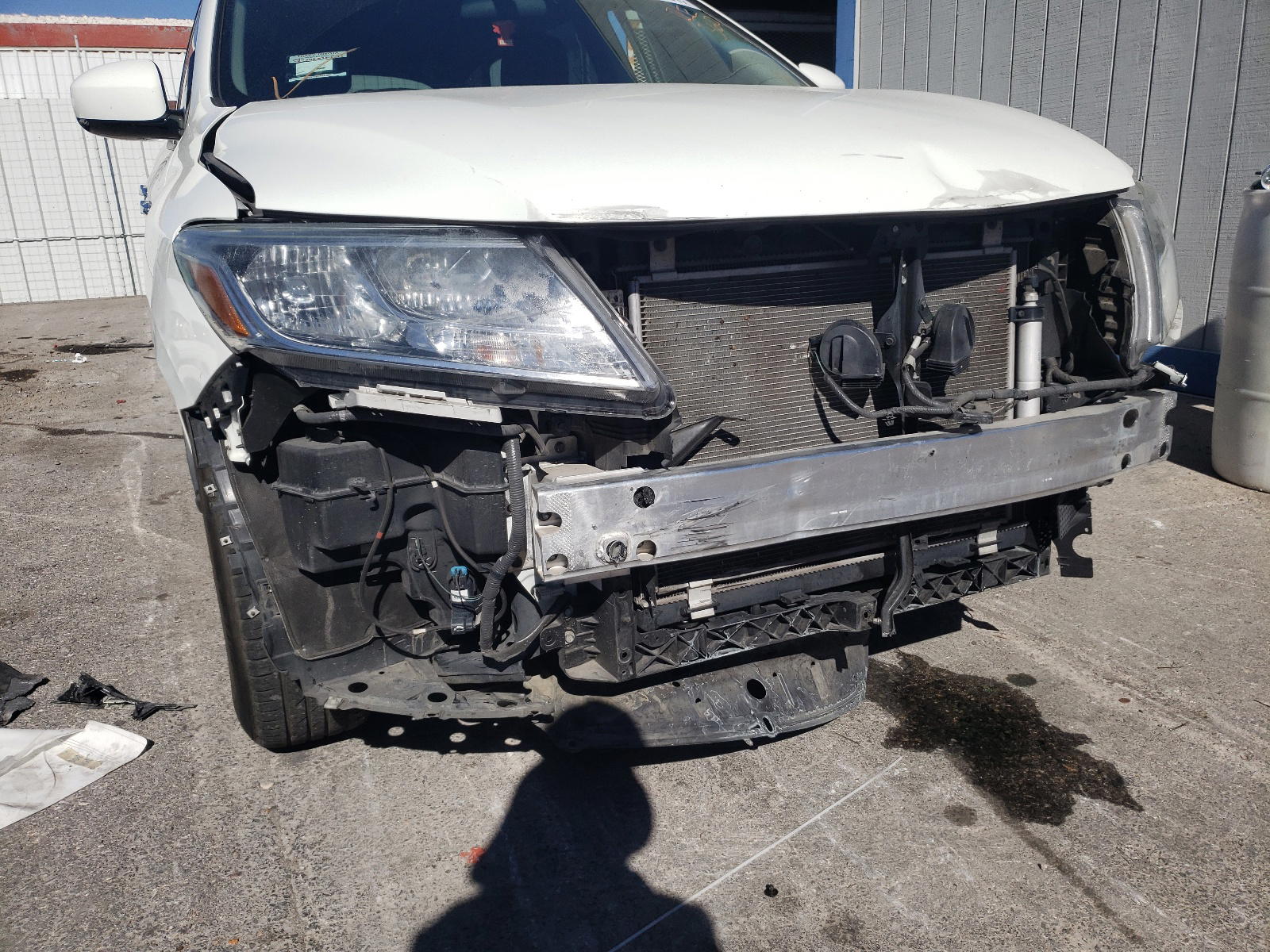 Photo 9 from auction – 2016 NISSAN PATHFINDER with VIN 5N1AR2MN3GC645869