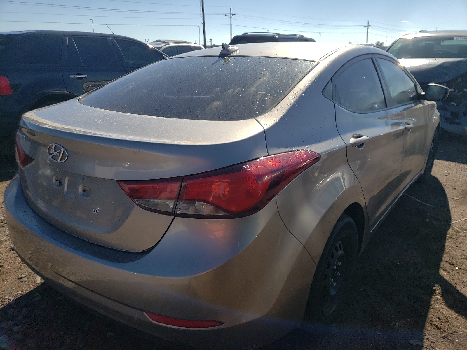 Photo 4 from auction – 2016 HYUNDAI ELANTRA SE with VIN 5NPDH4AE4GH711516