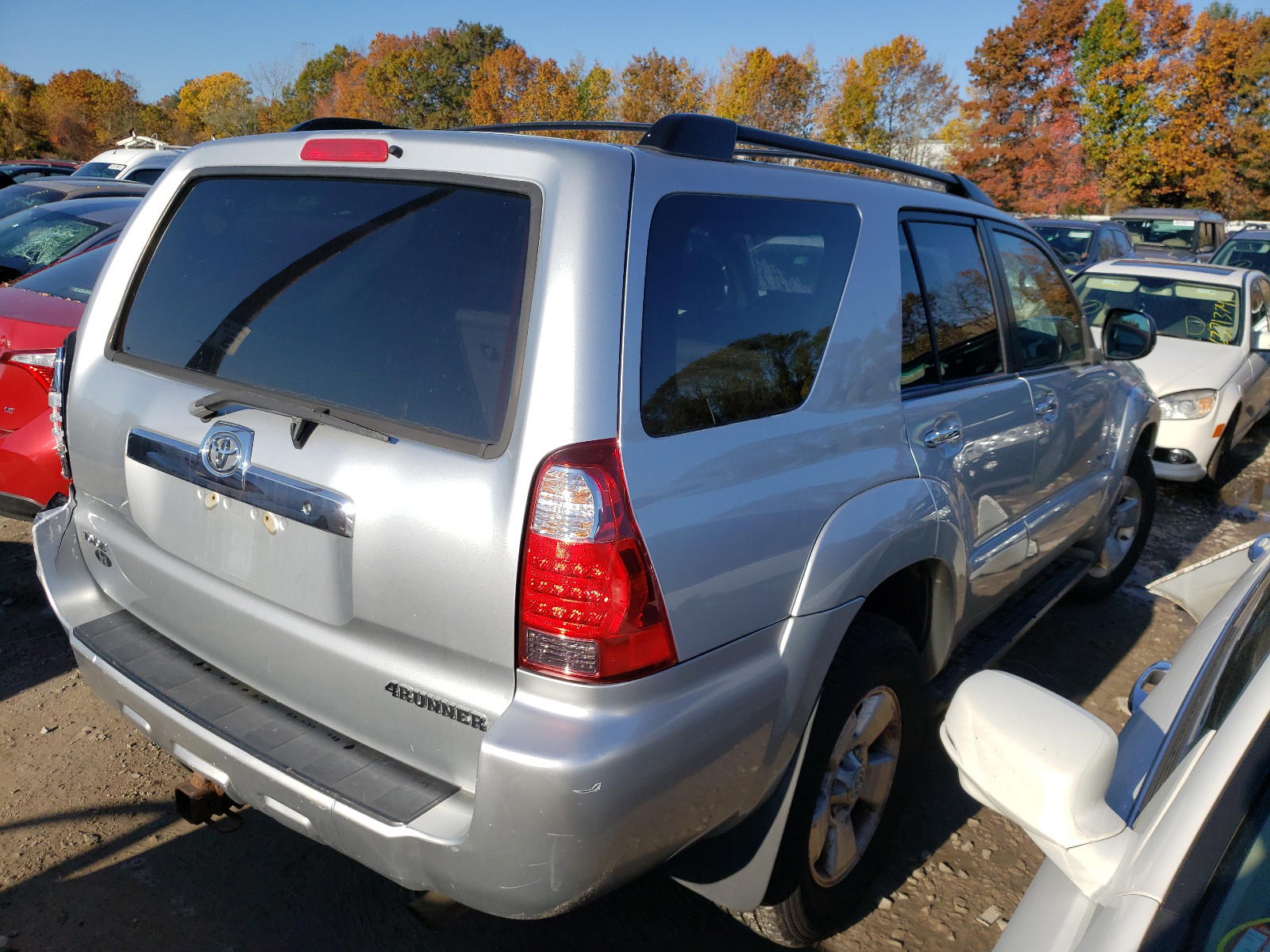 Photo 4 from auction – 2007 TOYOTA 4RUNNER SR with VIN JTEBU14R878083163