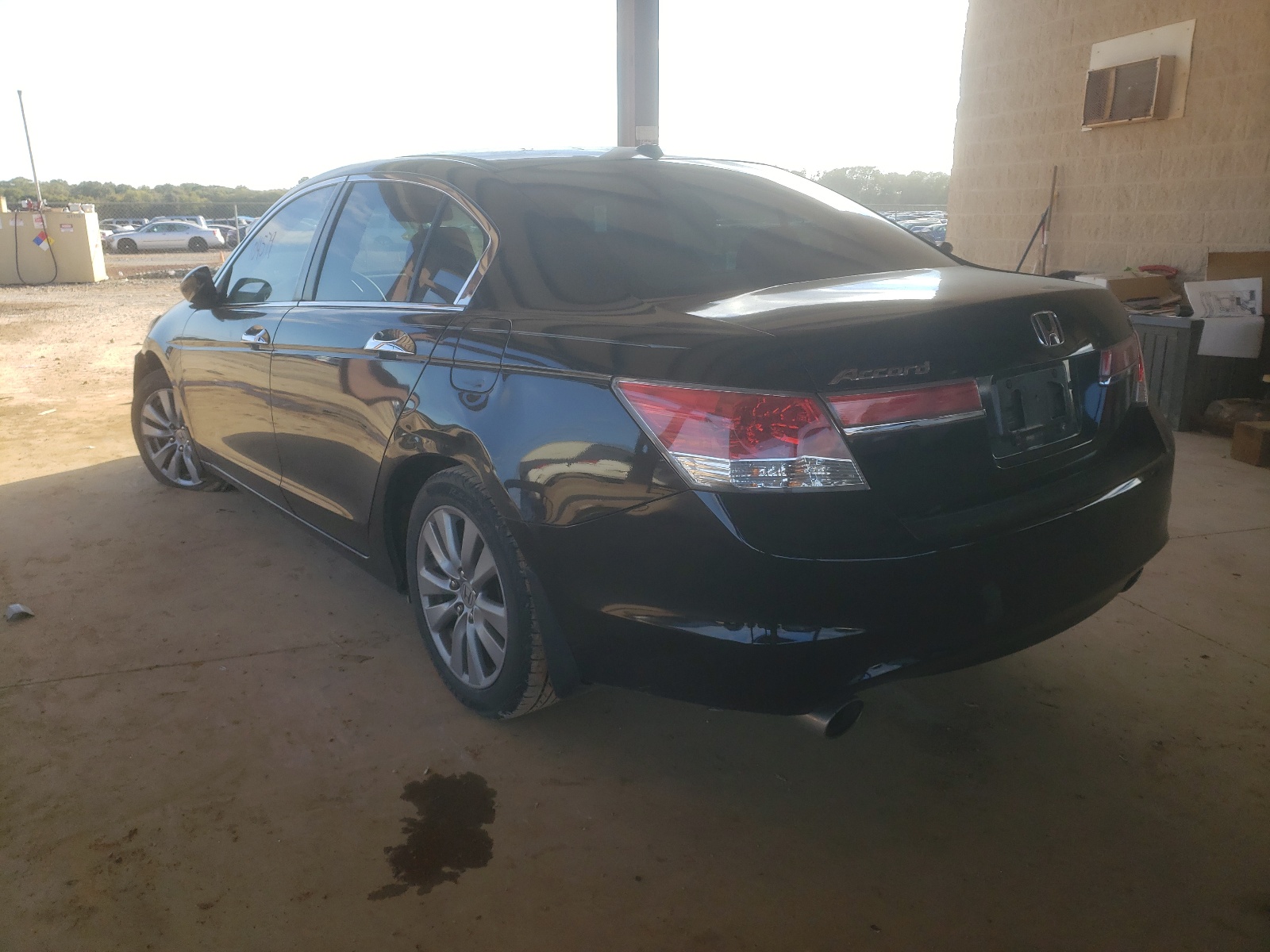 Photo 3 from auction – 2012 HONDA ACCORD EXL with VIN 1HGCP3F87CA022620