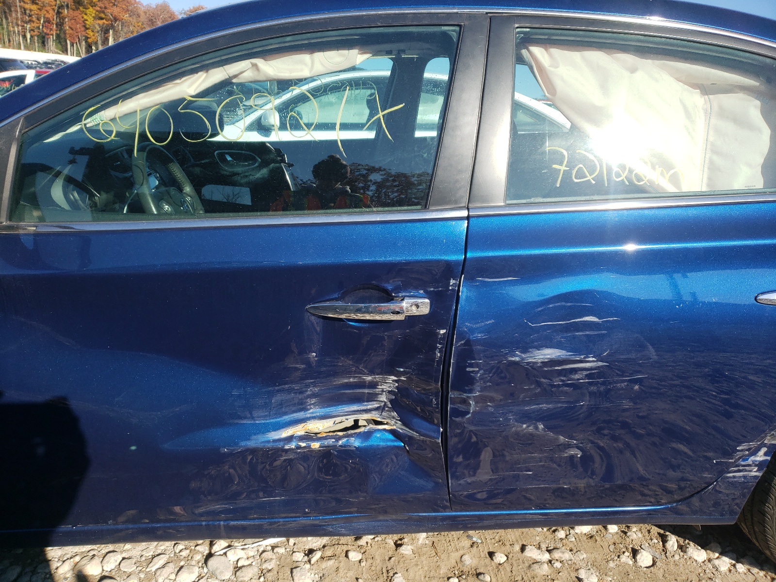 Photo 9 from auction – 2017 NISSAN SENTRA S with VIN 3N1AB7AP8HY323641