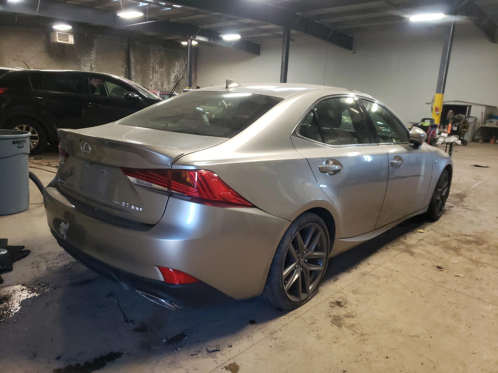 Photo 4 from auction – 2017 LEXUS IS 300 with VIN JTHCM1D22H5021593
