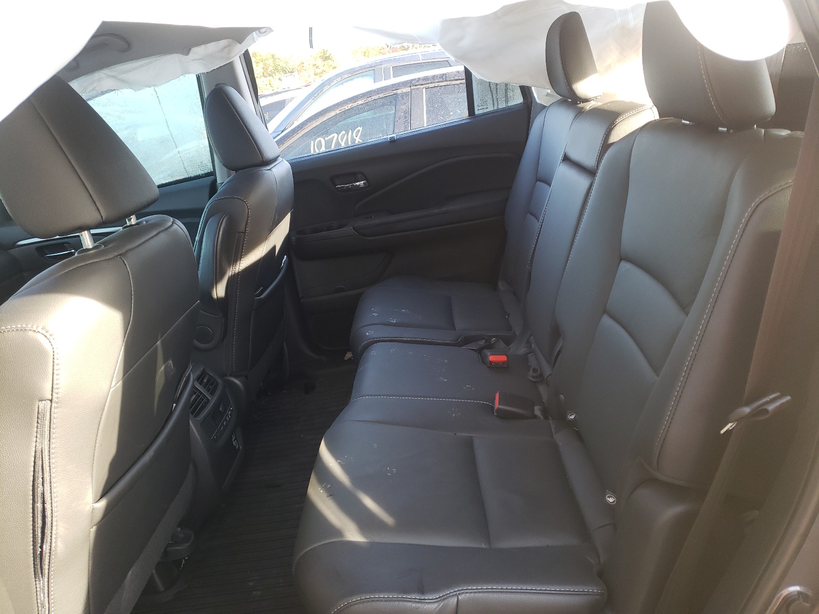 Photo 6 from auction – 2020 HONDA PILOT EXL with VIN 5FNYF5H55LB024721