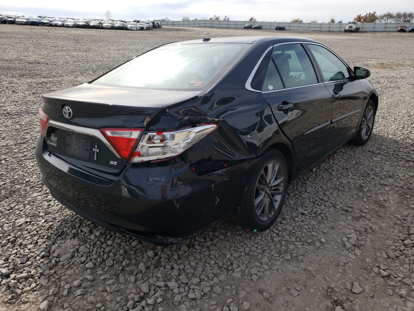 Photo 4 from auction – 2017 TOYOTA CAMRY LE with VIN 4T1BF1FK4HU285906
