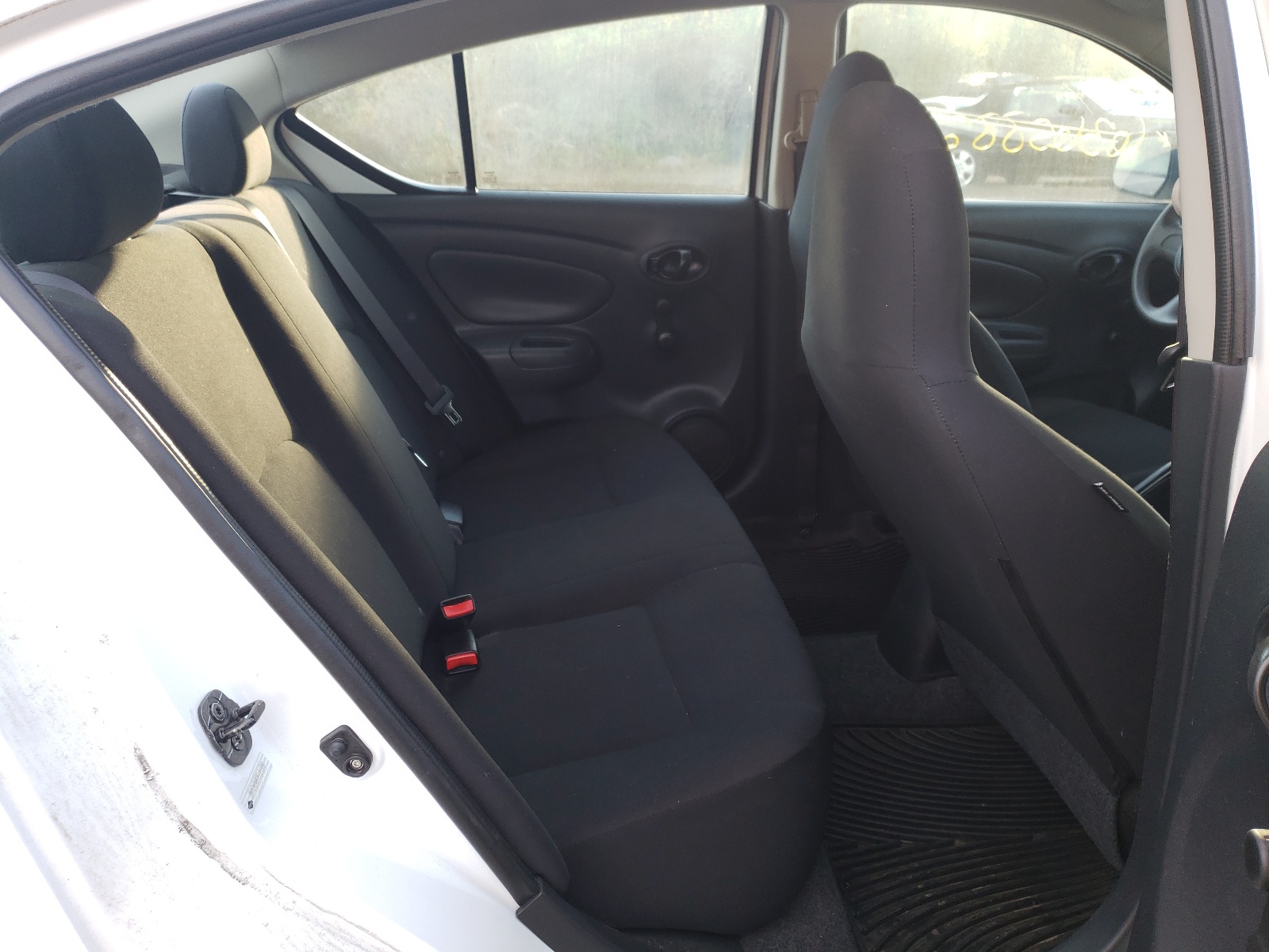 Photo 6 from auction – 2014 NISSAN VERSA S with VIN 3N1CN7AP7EL813061