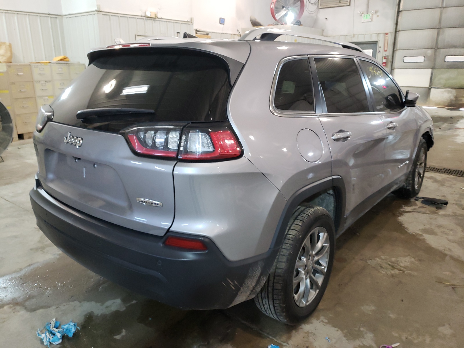 Photo 4 from auction – 2019 JEEP CHEROKEE L with VIN 1C4PJLLB9KD318690