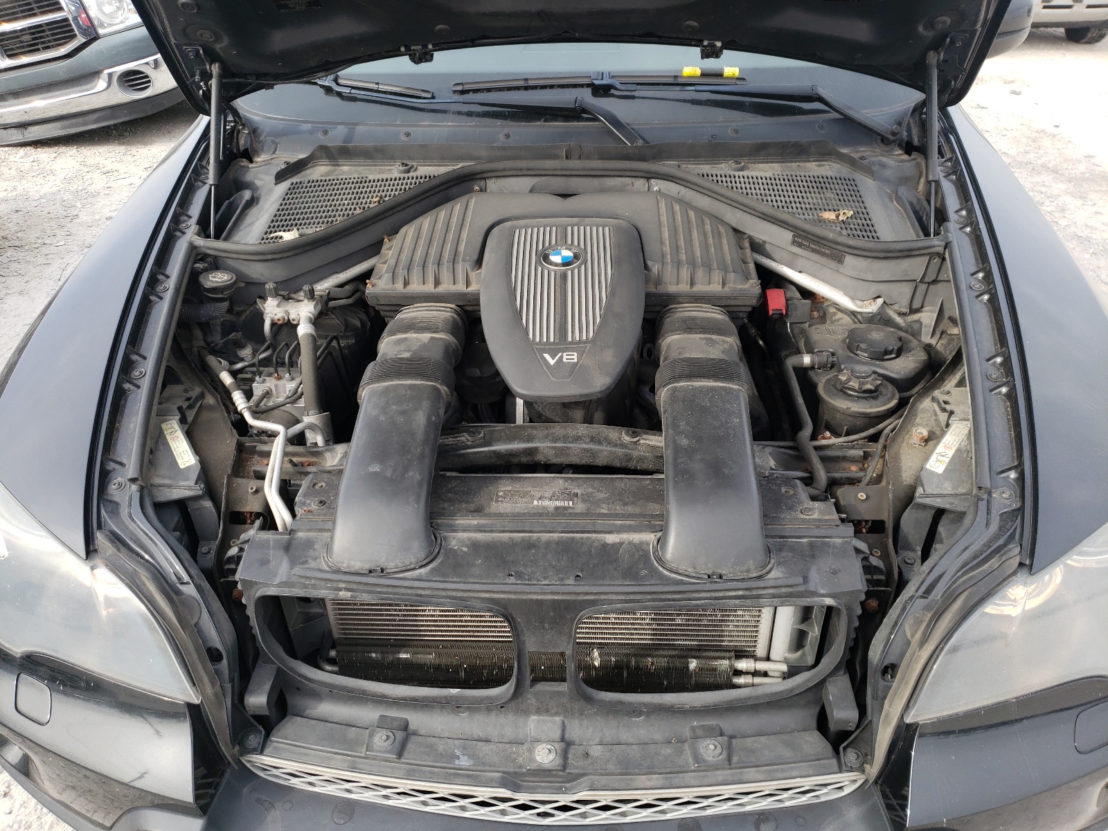 Photo 7 from auction – 2008 BMW X5 4.8I with VIN 5UXFE83588L098110