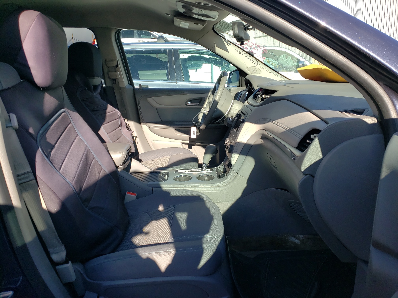 Photo 5 from auction – 2013 CHEVROLET TRAVERSE L with VIN 1GNKVFED0DJ227043
