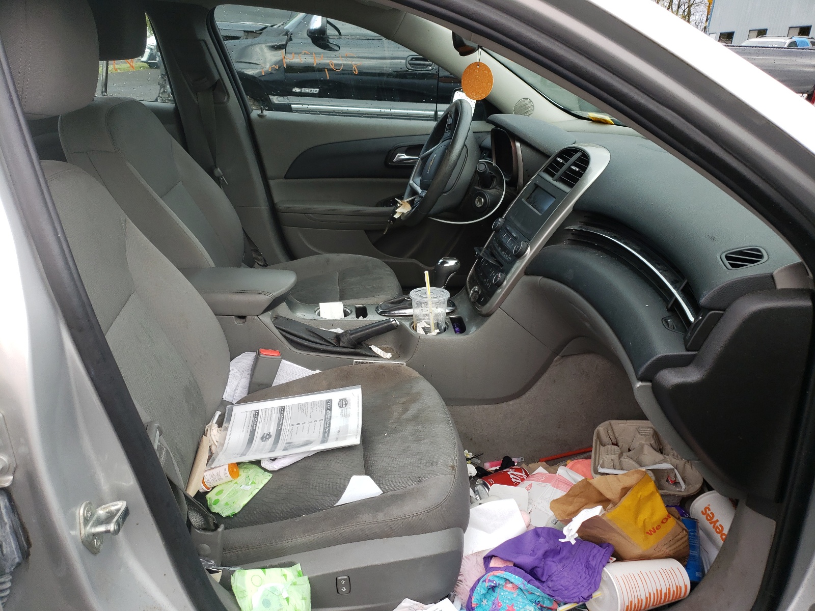 Photo 5 from auction – 2015 CHEVROLET MALIBU LS with VIN 1G11B5SL9FF136676