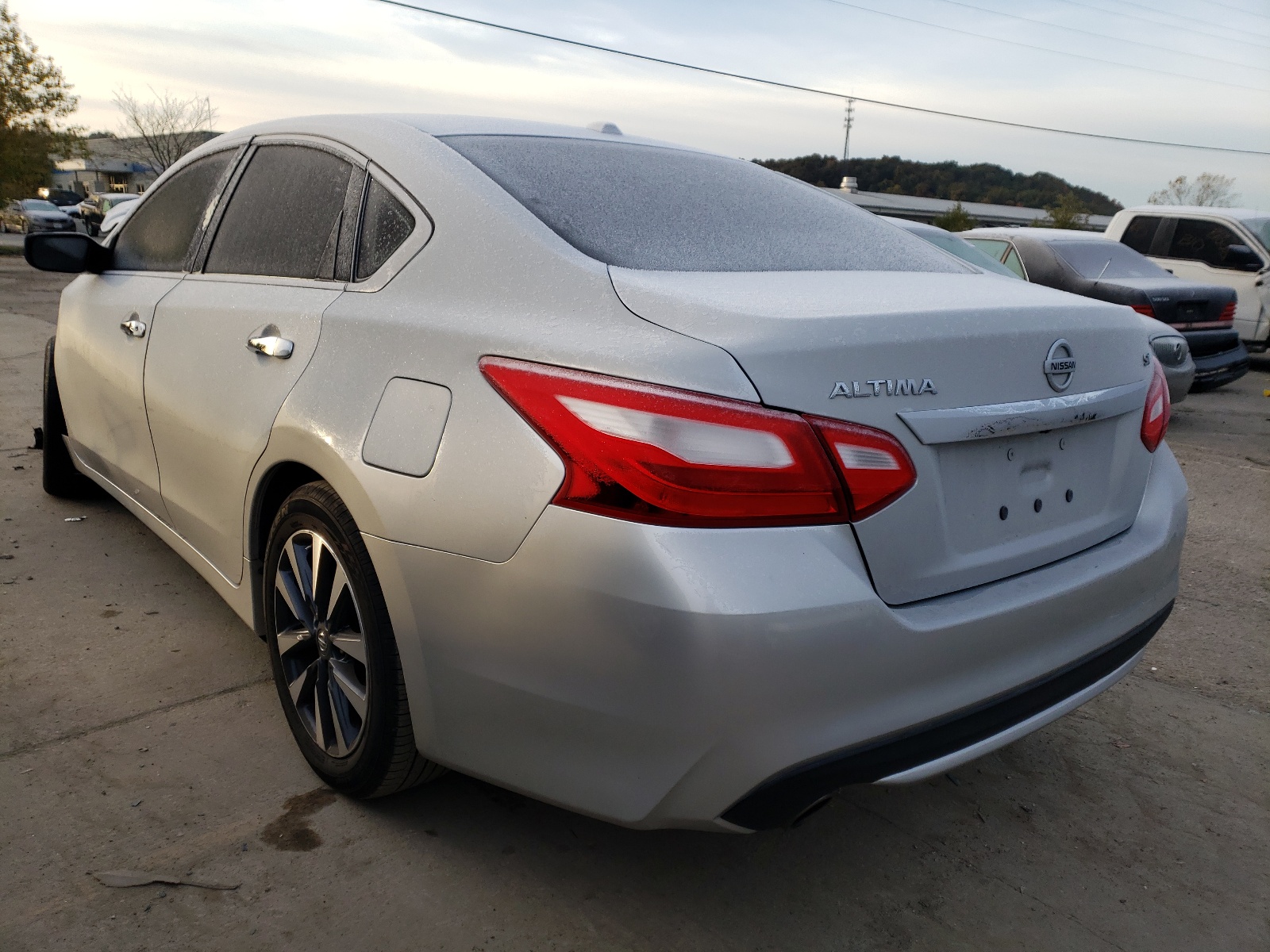 Photo 3 from auction – 2017 NISSAN ALTIMA 2.5 with VIN 1N4AL3AP8HC196813