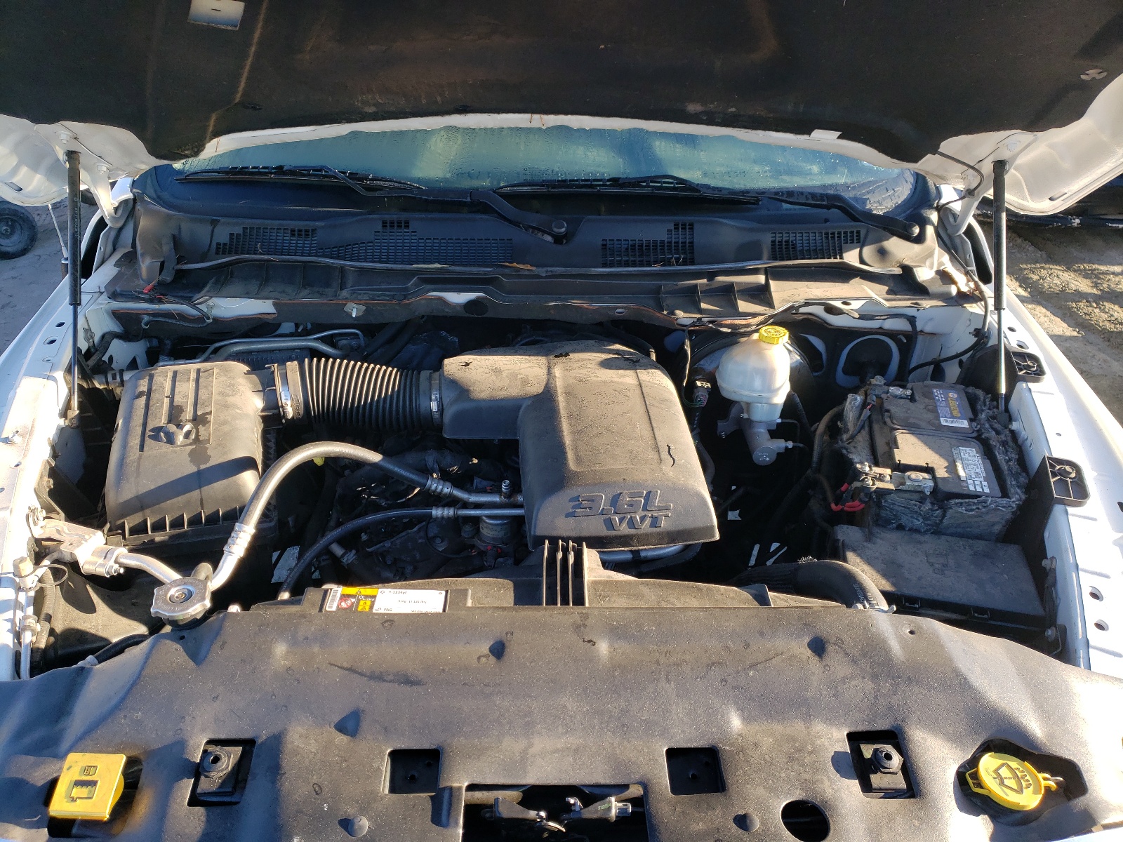 Photo 7 from auction – 2014 RAM 1500 ST with VIN 3C6JR6AG5EG332888