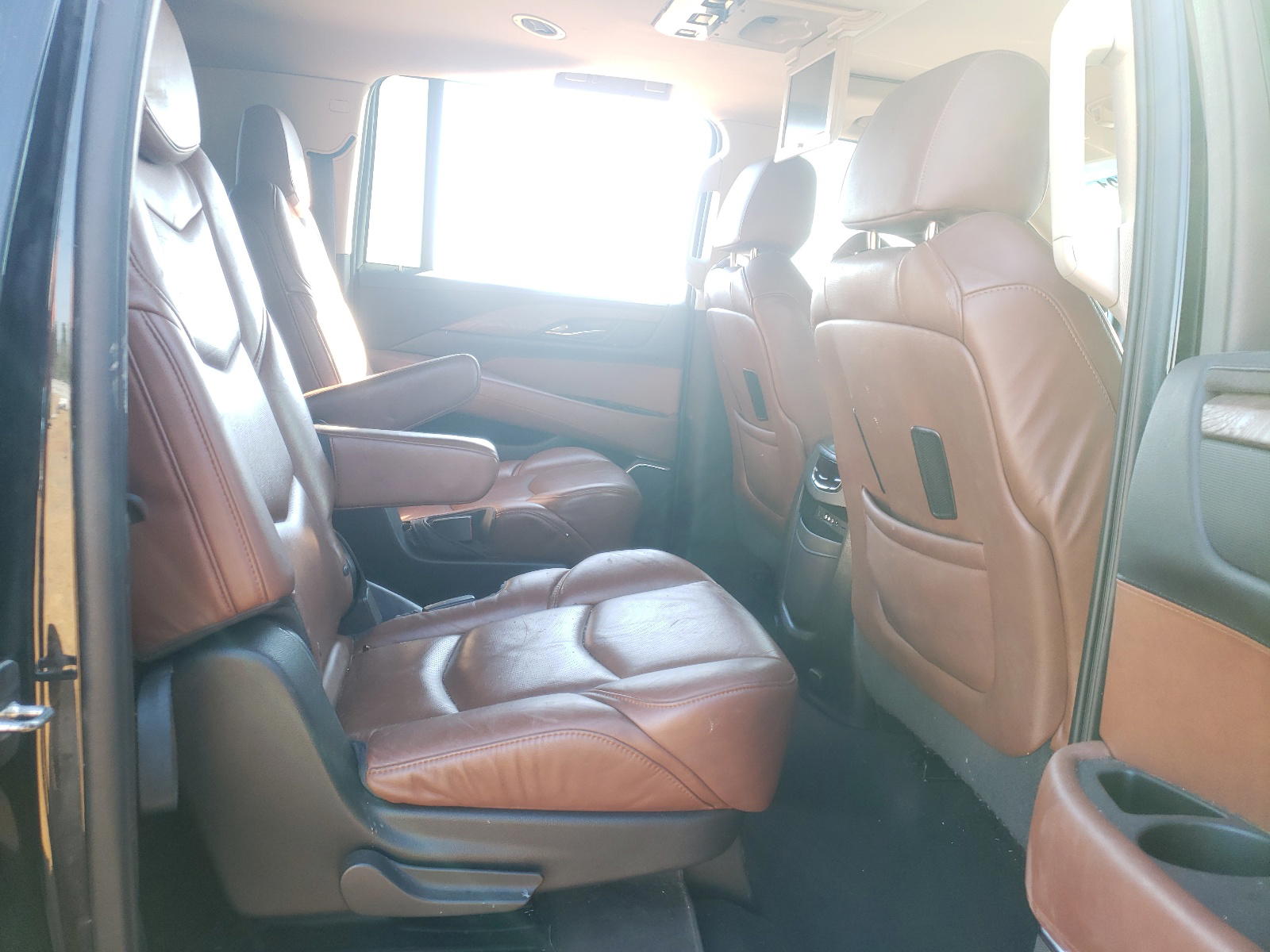 Photo 6 from auction – 2016 CADILLAC ESCALADE E with VIN 1GYS3JKJ6GR387827