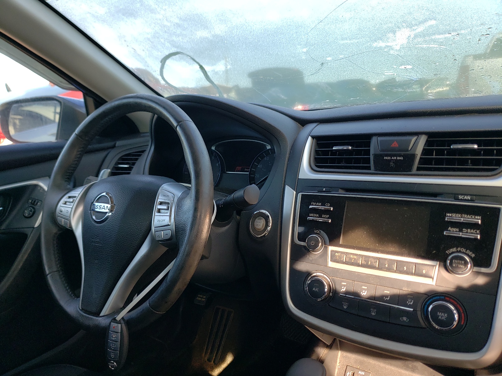 Photo 9 from auction – 2016 NISSAN ALTIMA 2.5 with VIN 1N4AL3AP4GC189615
