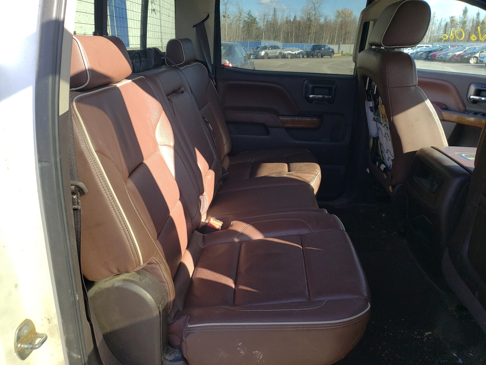 صورة رقم 6 من المزاد - 2015 CHEVROLET SILVERADO مع VIN 3GCUKTEJ2FG393700