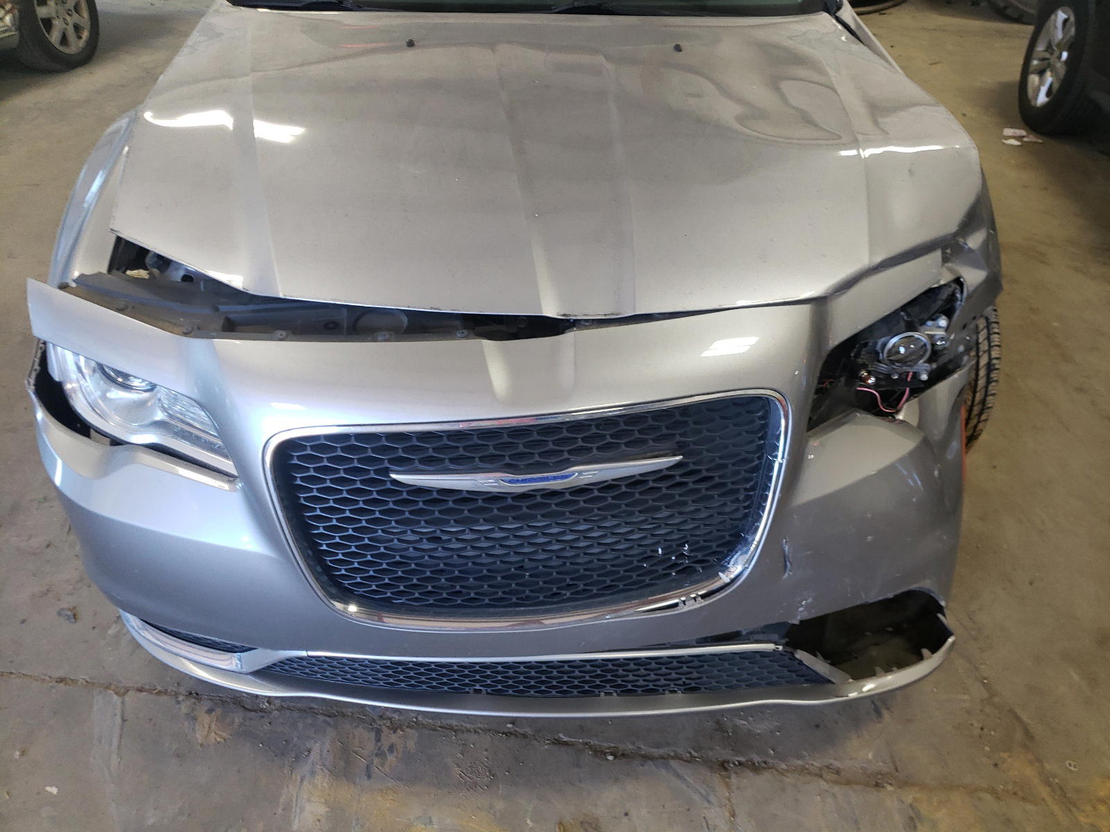 Photo 7 from auction – 2015 CHRYSLER 300 with VIN 2C3CCAAG7FH796504