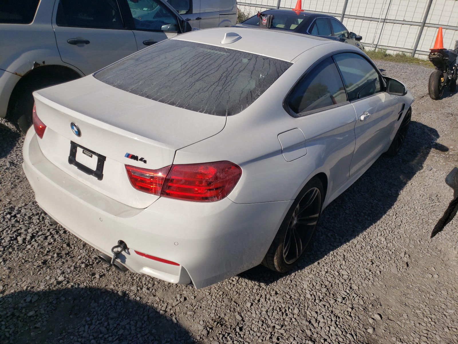 Photo 4 from auction – 2015 BMW M4 with VIN WBS3R9C56FK332397