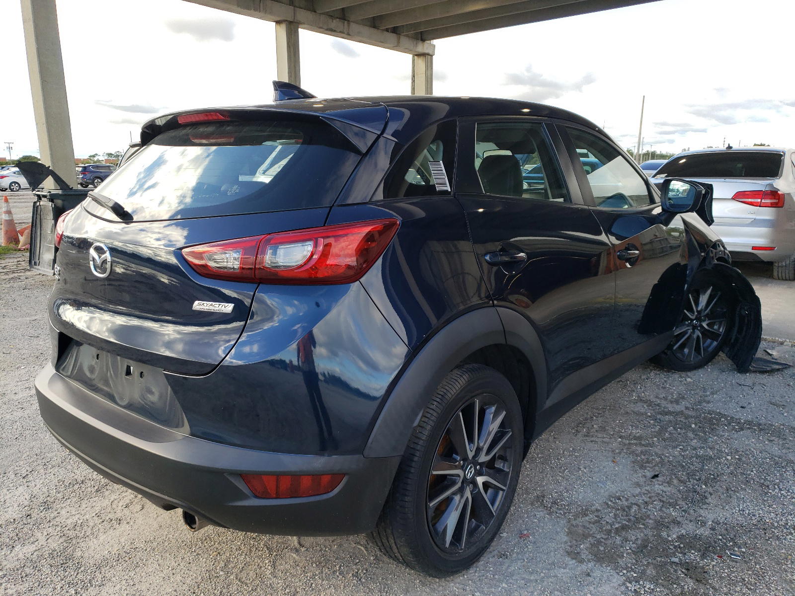 Photo 4 from auction – 2018 MAZDA CX-3 TOURI with VIN JM1DKFC72J0316220