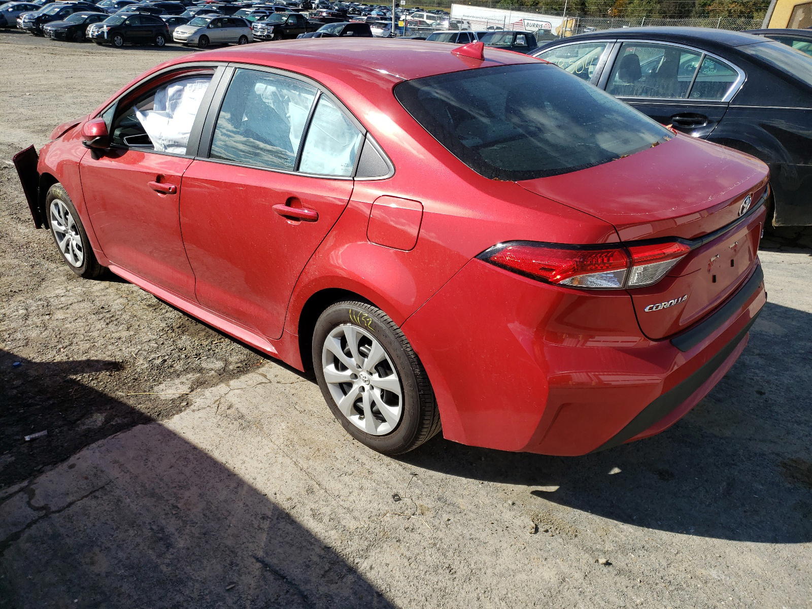 Photo 3 from auction – 2020 TOYOTA COROLLA LE with VIN 5YFEPRAE6LP080401