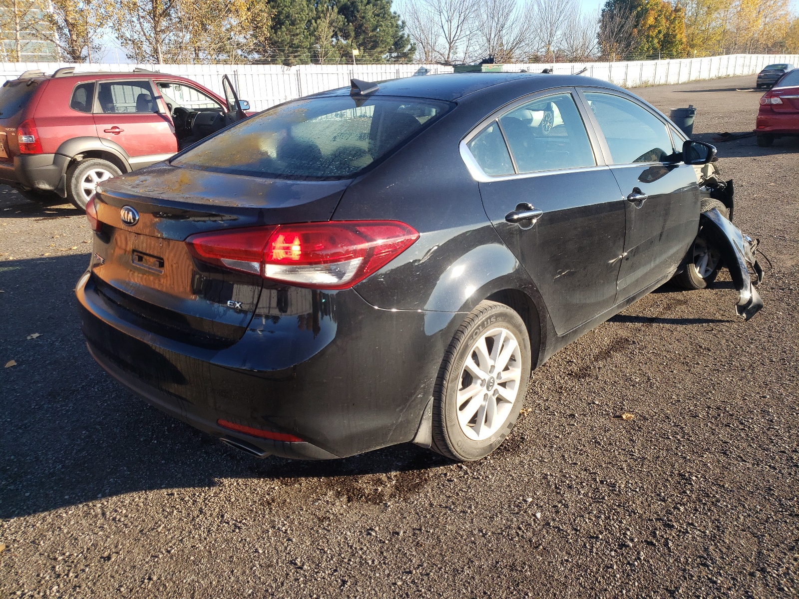 Zdjęcie 4 z aukcji – 2017 KIA FORTE EX z VIN 3KPFL4A84HE069662