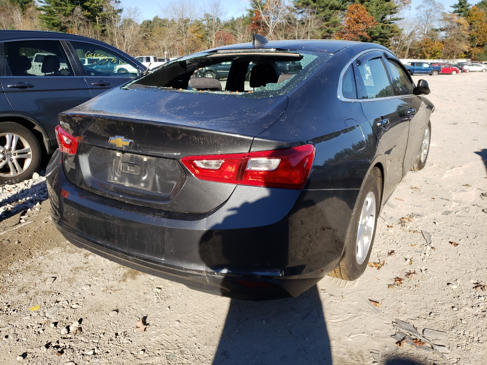 Photo 4 from auction – 2017 CHEVROLET MALIBU LS with VIN 1G1ZB5ST2HF180993